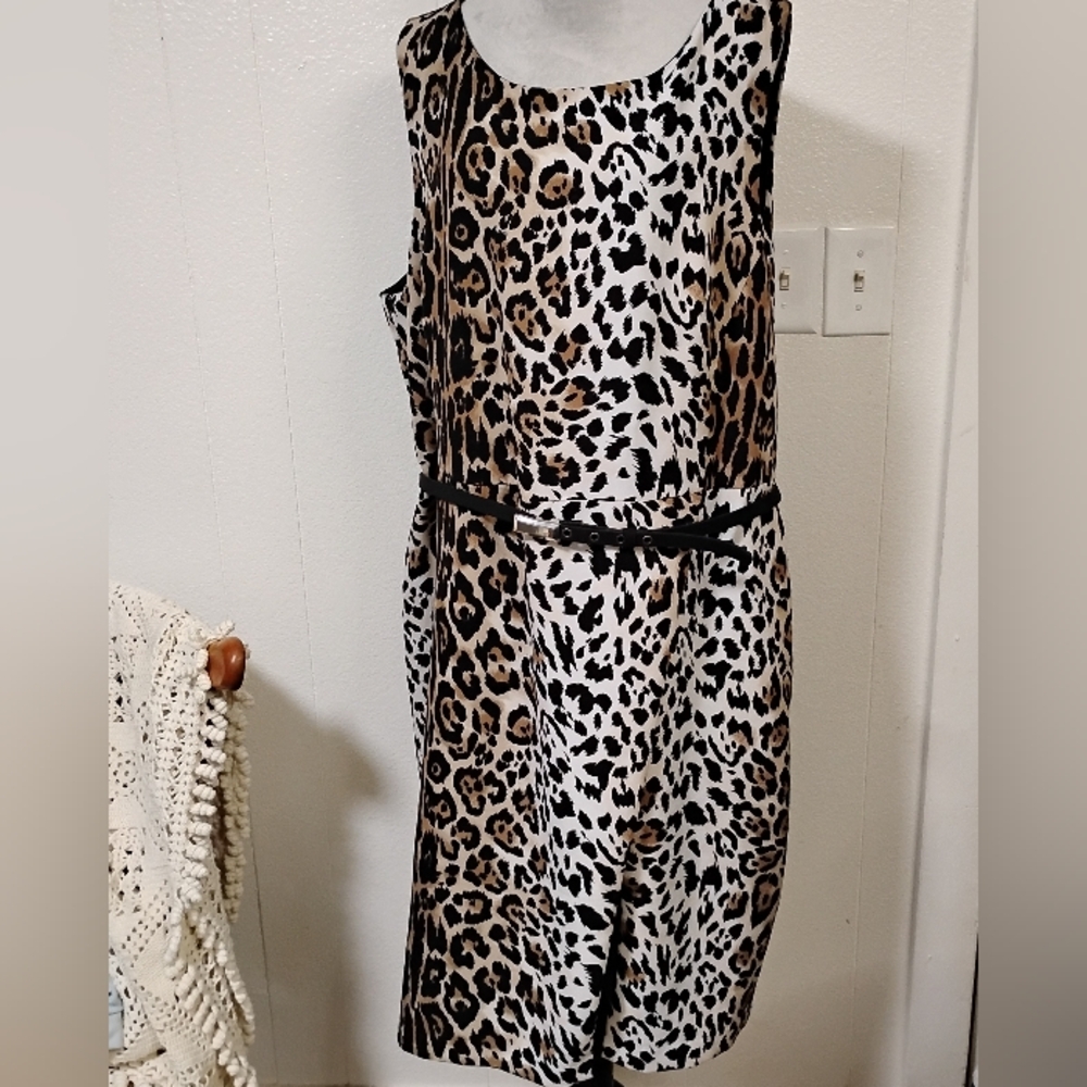 Cato 24w plus animal leopard print belted shift dress sleeveless Mobwife Chic